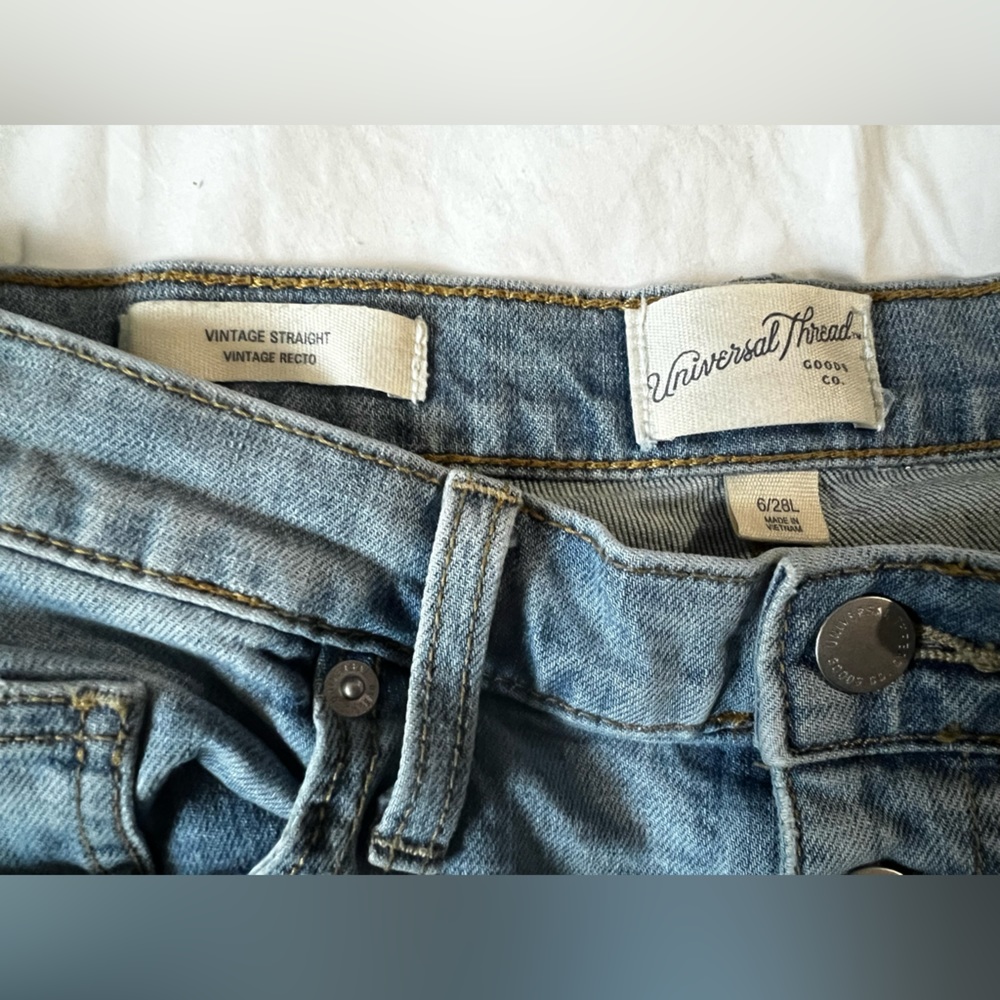 Universal Thread Jeans - Picture 2 of 2